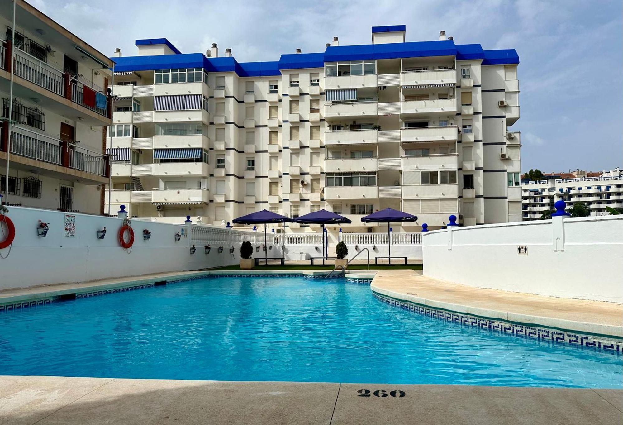 Apartment First Line Sea Views With Pool And Free Parking *